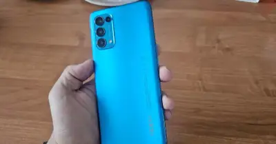 Oppo Reno 5 modrý 5G