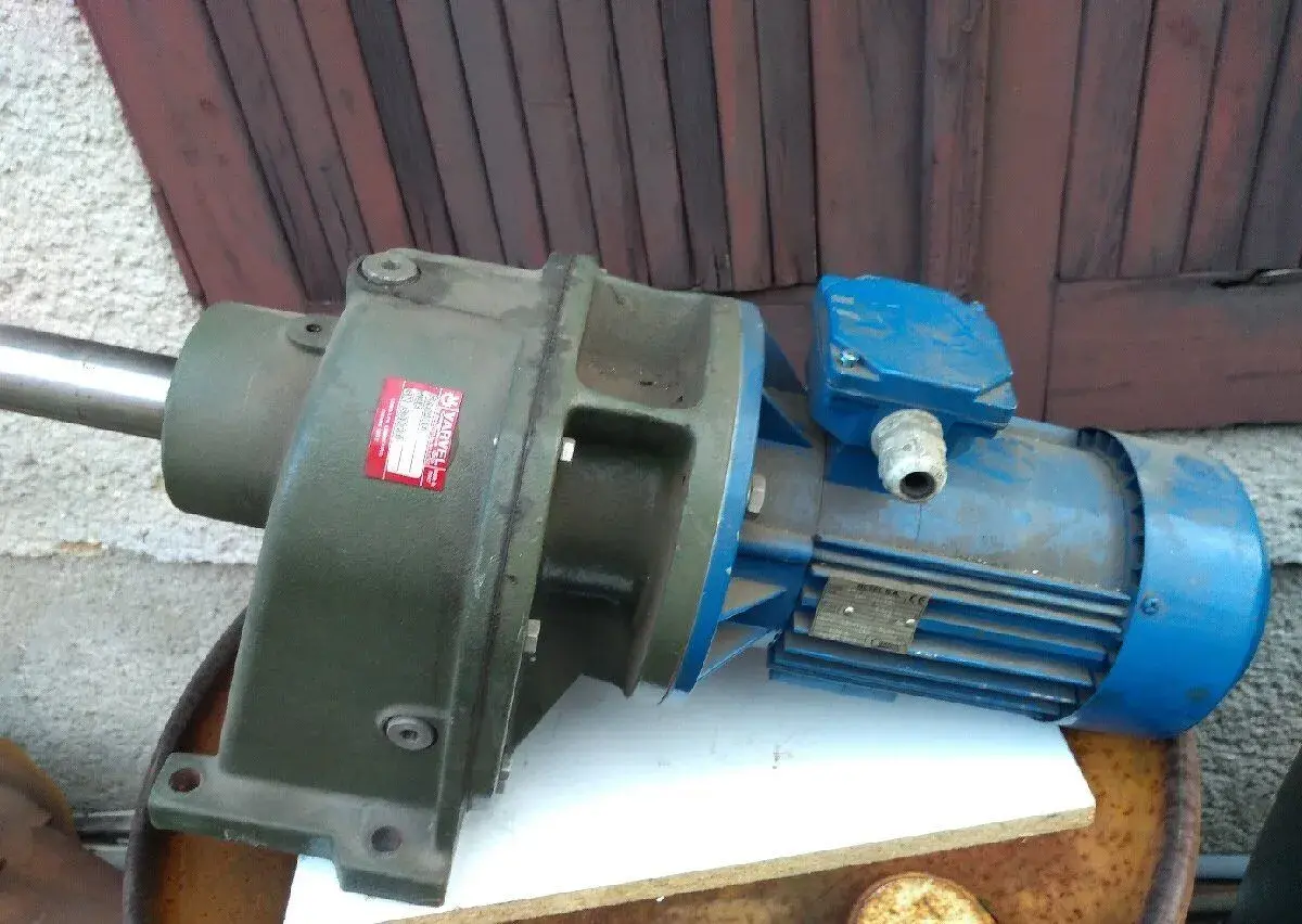 Prevodový elektromotor