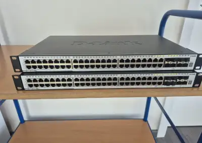 Switch D-Link DSG-3630-52TC