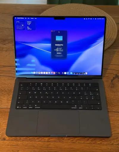 MacBook Pro 14" M5 - V záruke