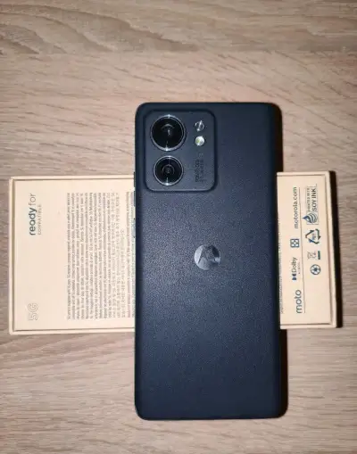 Motorola edge 40 8/256g
