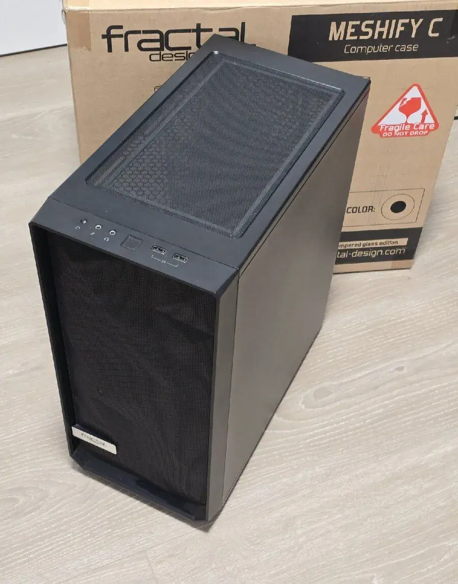 Fractal Design Meshify C Black TG Dark Tint