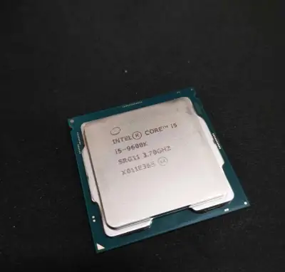 Procesor I5 9600 K.