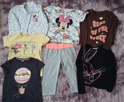 Set 8 ks Minnie tricko, legíny a dalsie ( na dvoch fotkách)