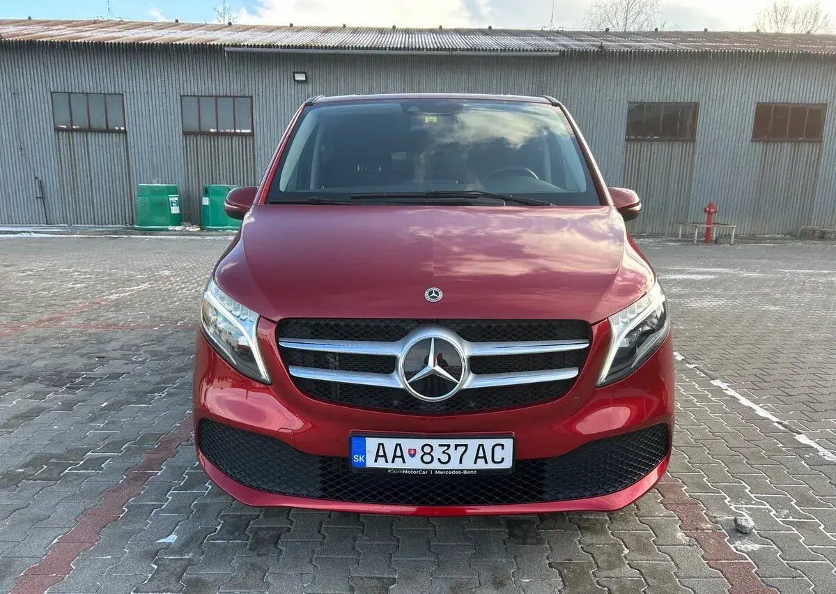Mercedes-Benz V – 2022, 248 000 km