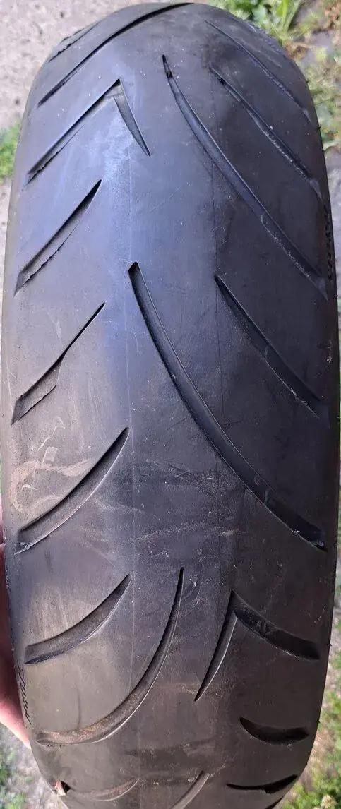 160/60 r18 Avon