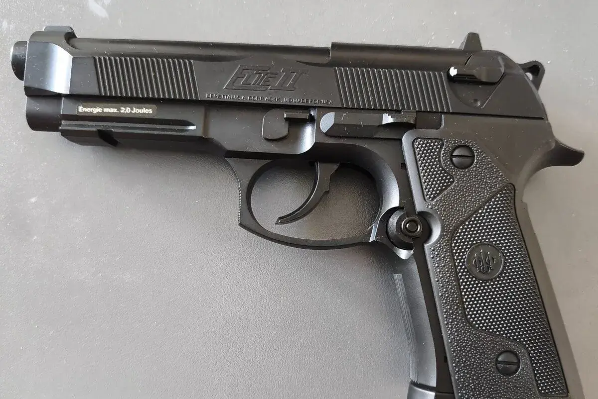 Airsoft. pištoľ Beretta Elite II, kal. 6mm, CO2 Umarex