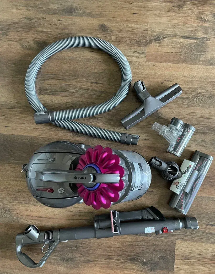 Cyklónový vysávač Dyson DC37 animal turbine