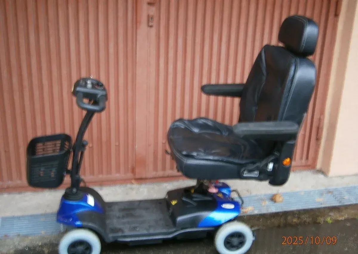 plne funkčný skuter pre invalidov