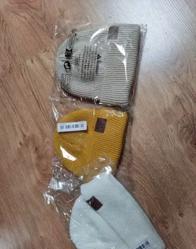 3x NOVá Čiapka detská veľkosť S+ADIDASdetská čiapka