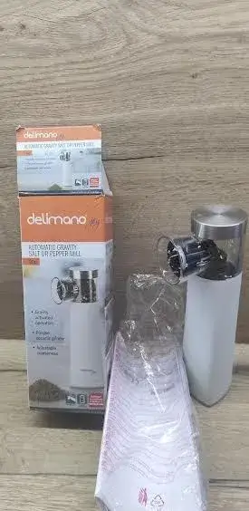 Delimano - gravitačná solnička, korenička