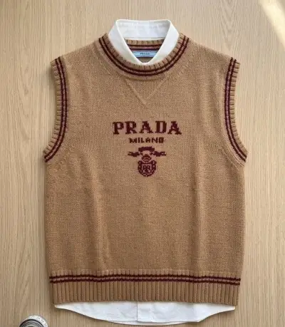 Luxusná kašmírová vesta PRADA Milano original