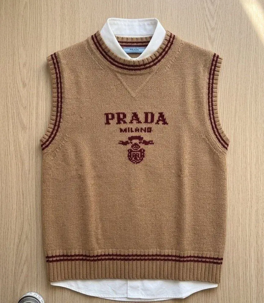 Luxusná kašmírová vesta PRADA Milano original