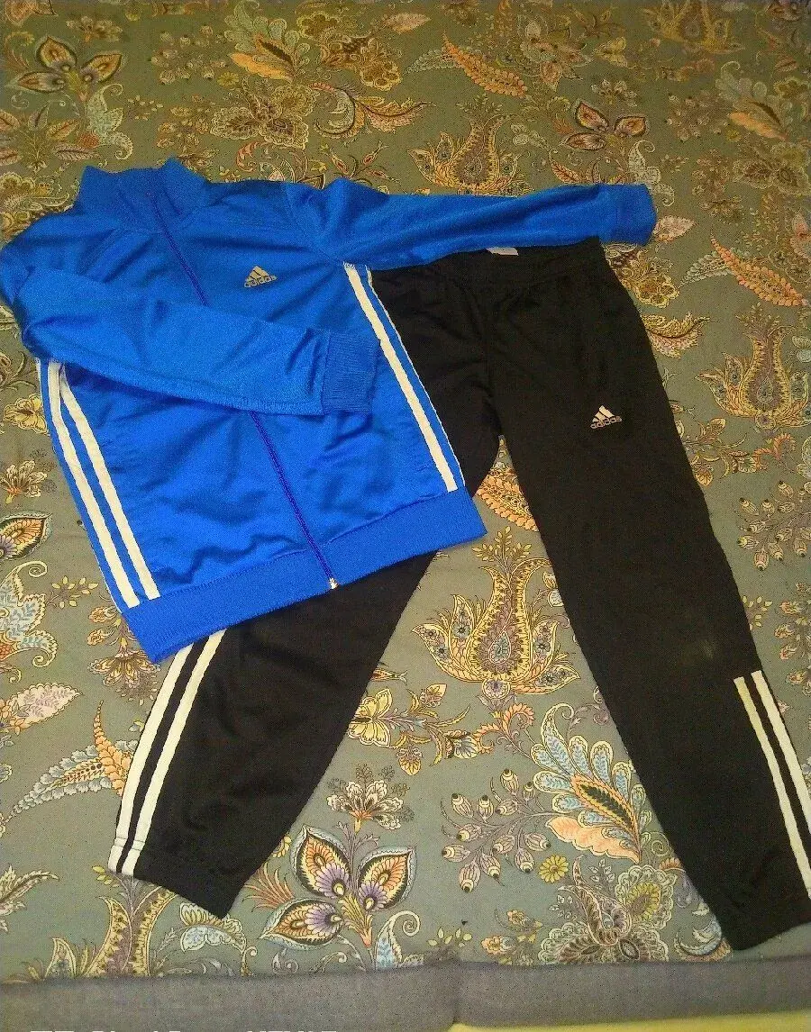 Chlapcenska suprava Adidas 128