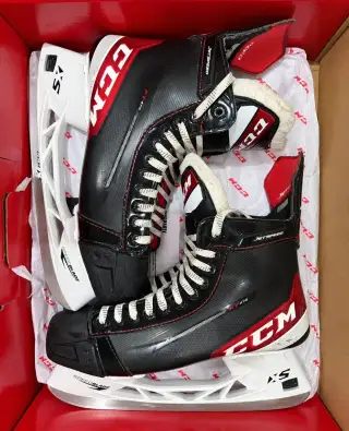 CCM JetSpeed FT475 🥅🏒