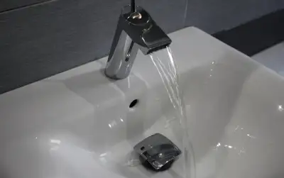 kvalitná batéria HANSA aj so zátkou
