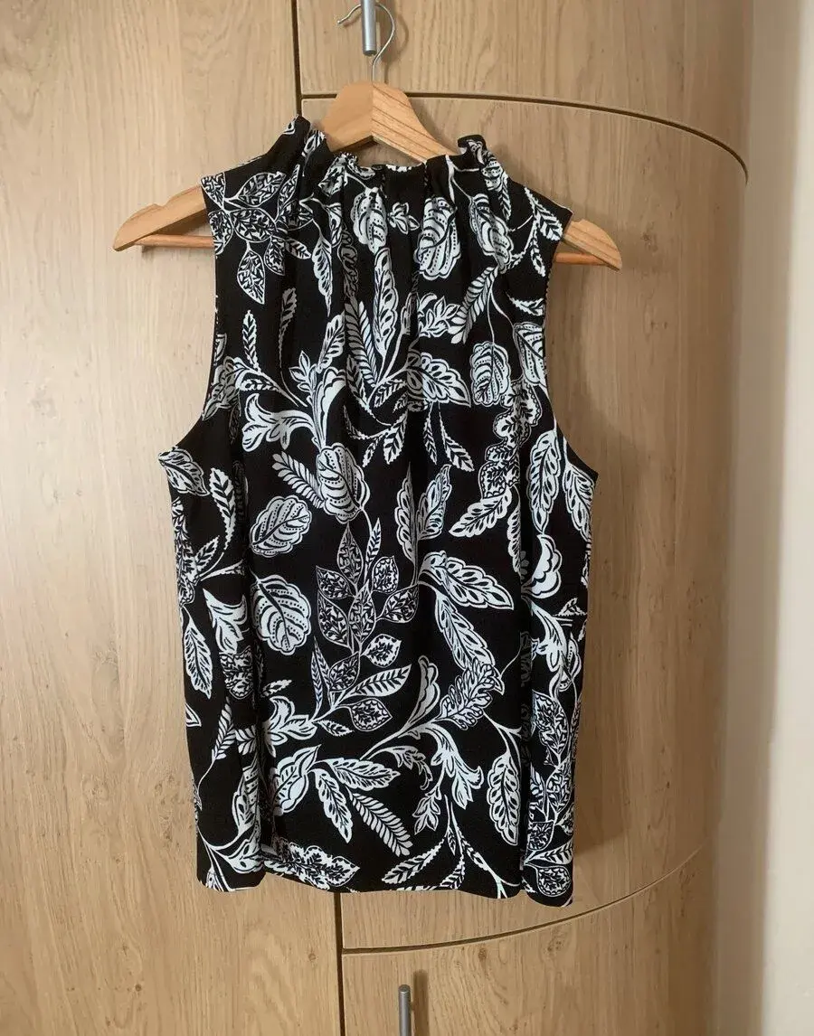 Elegantný top