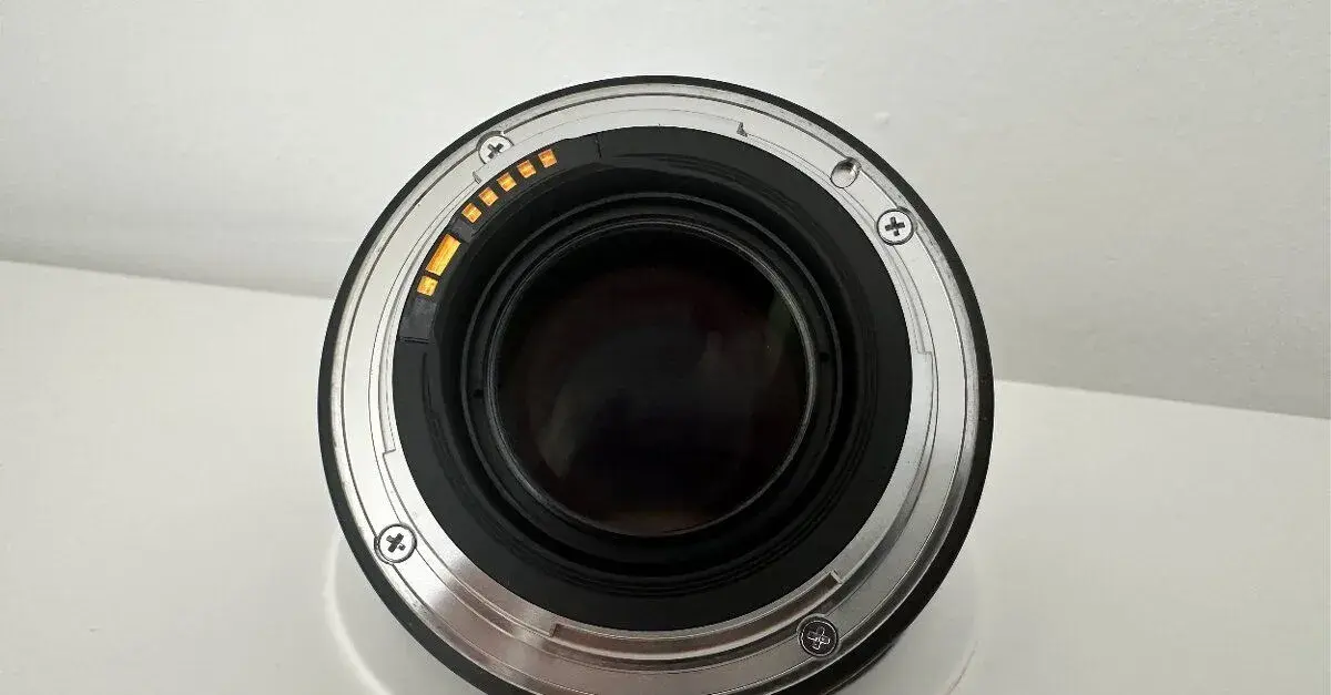 Canon EF 50mm f/1.4 USM