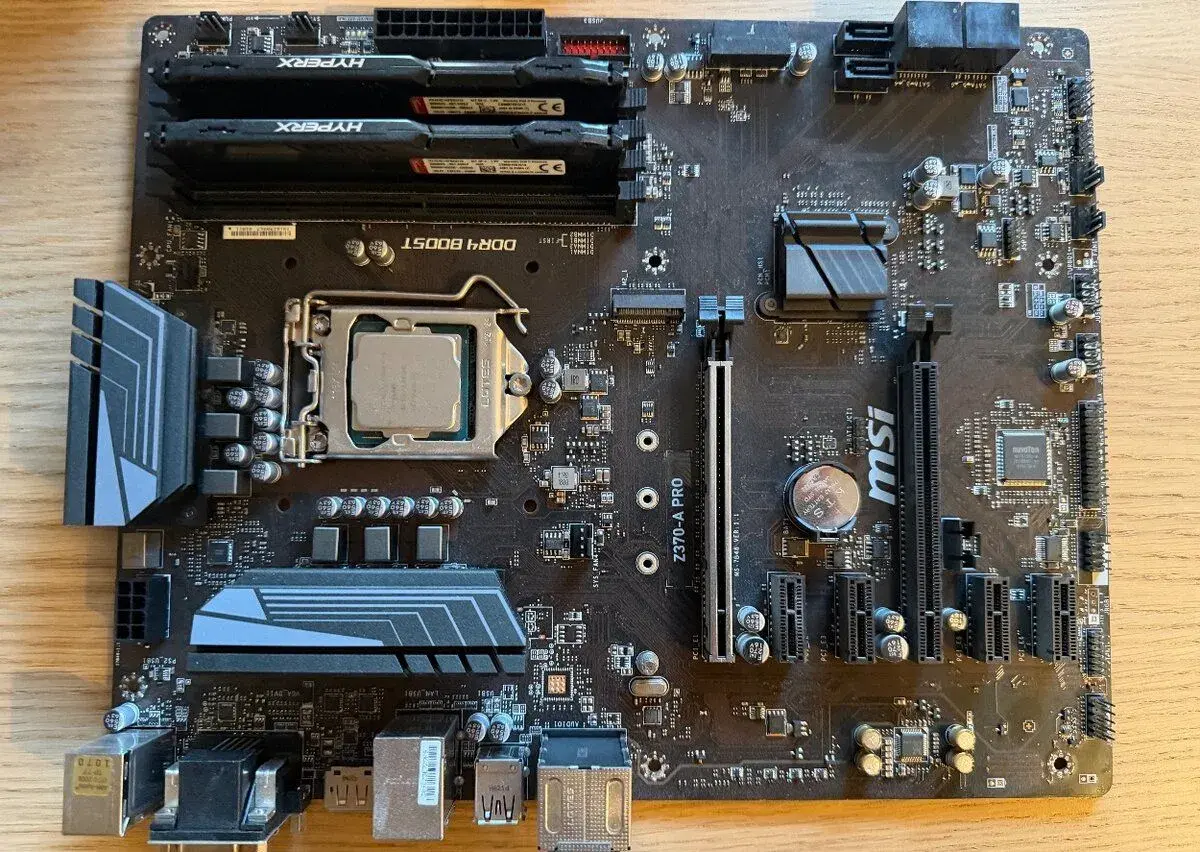Základová dosku MSI Z370 A pro
