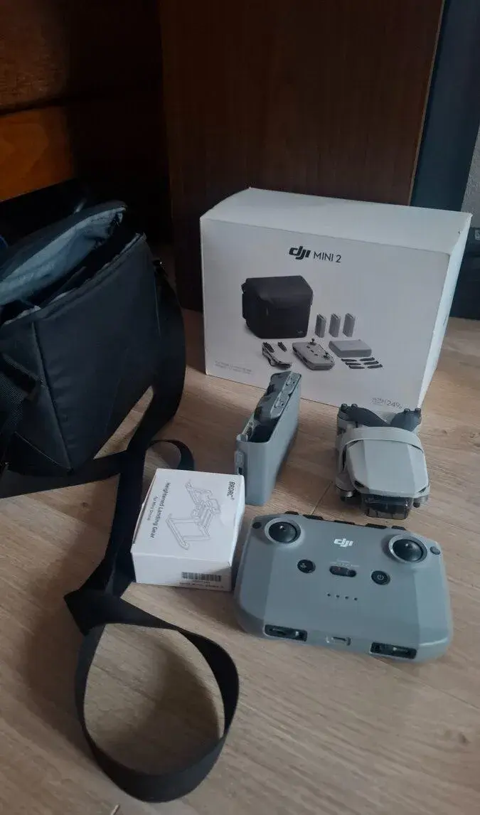 DJI Mini 2 Fly More Combo