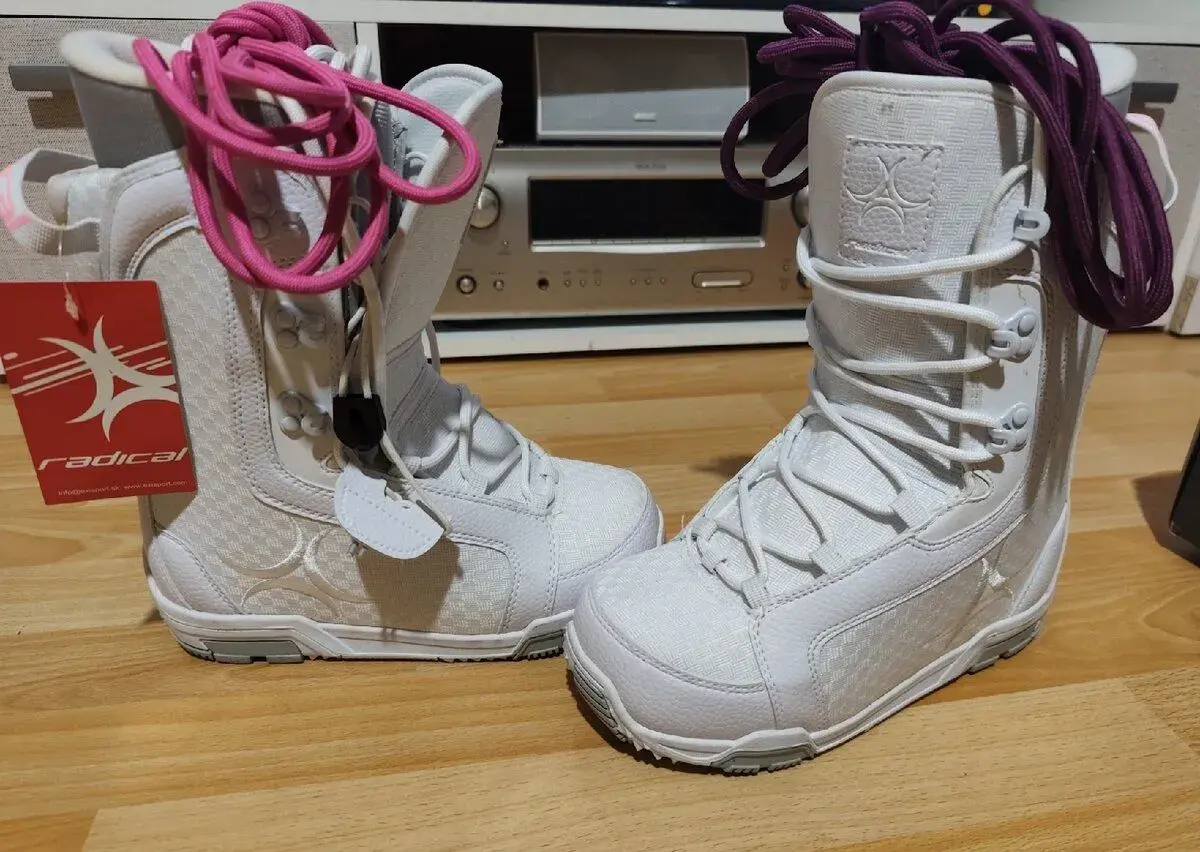 Snowboardové topánky 36