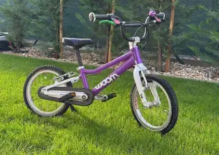 Woom 2 – 14” – fialový, ľahký detský bicykel so stojanom