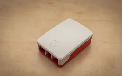 Originálne puzdro Raspberry Pi 5 Case