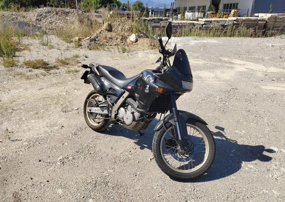 Aprília Pegaso 650