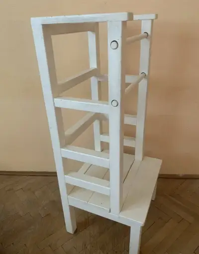 Učiaca veža Montessori – masívne drevo, biela, kuchynský pom