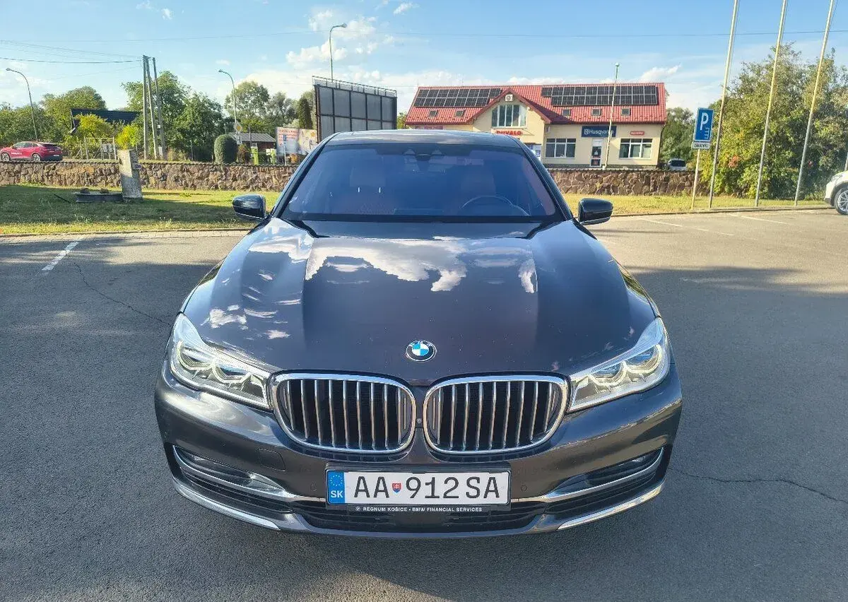 BMW 750Ld – 2017, 195 000 km