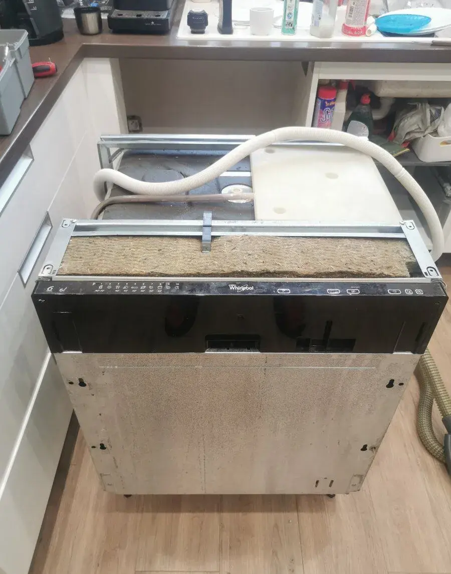 Umývačka riadu Whirlpool