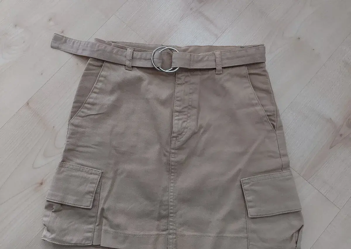 Minisukňa Tally Weijl č.36