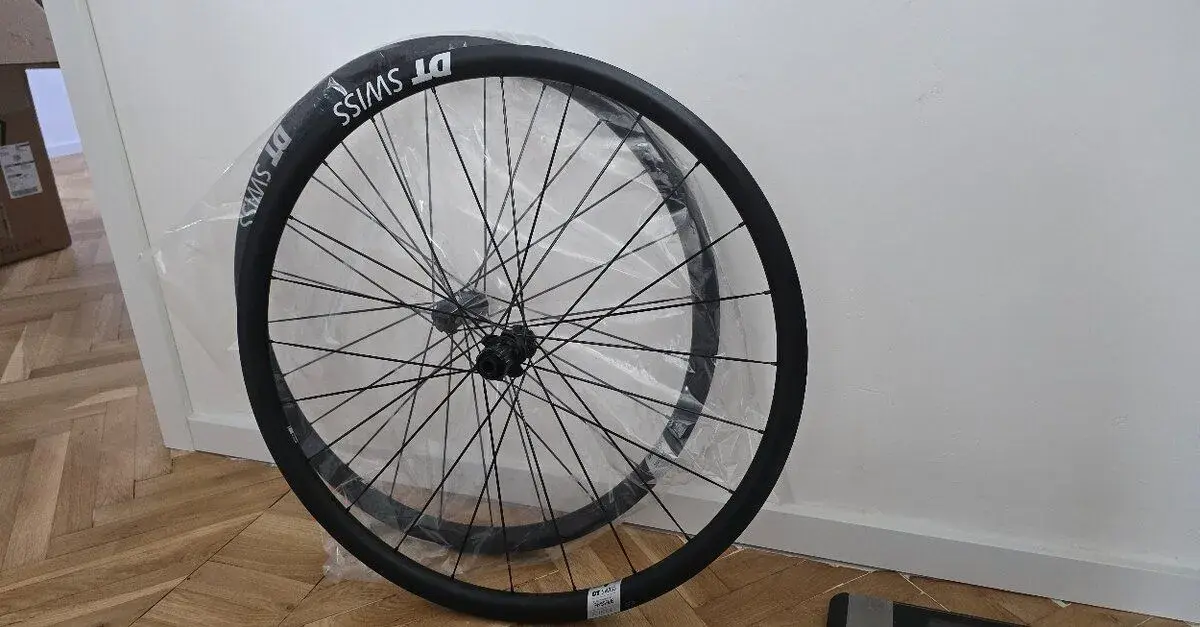 DT Swiss E1800 spline 30 mm
