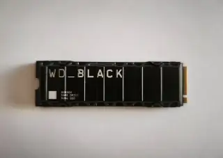 WD Black SN850X 2TB Heatsink, M.2 2280, NVMe (nepoužité)