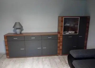 Obývacia stena.