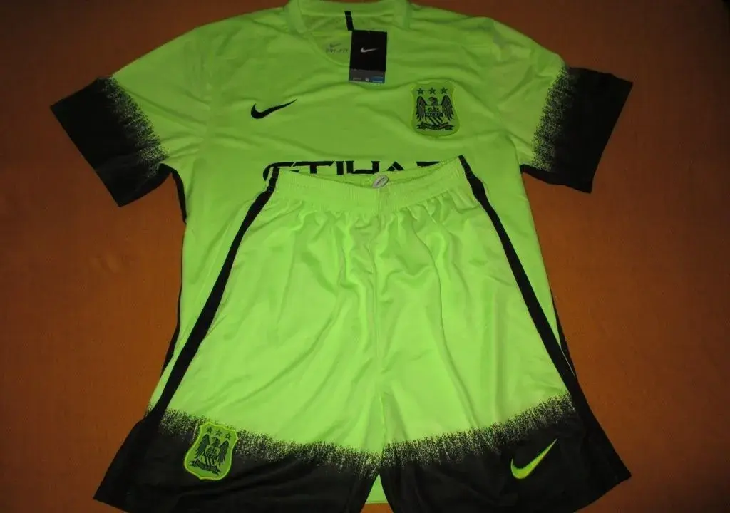 Futbalový dres - set Manchester City 15/16 tretí
