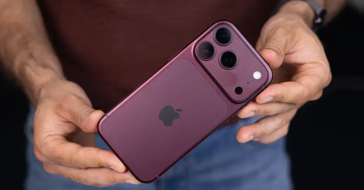 Novy BURGUNDY iPhone 18 pro 256 GB