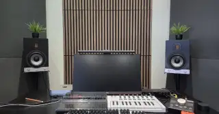 Štúdiové monitory Eve Audio sc207
