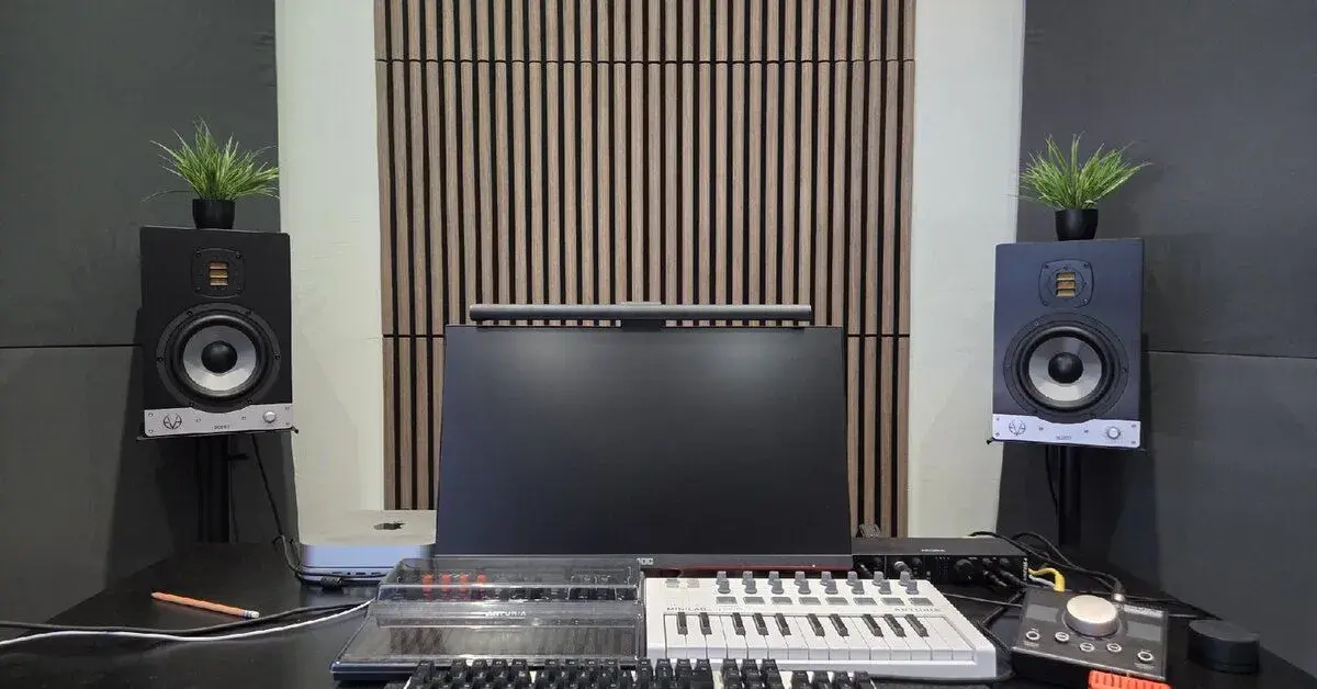 Štúdiové monitory Eve Audio sc207