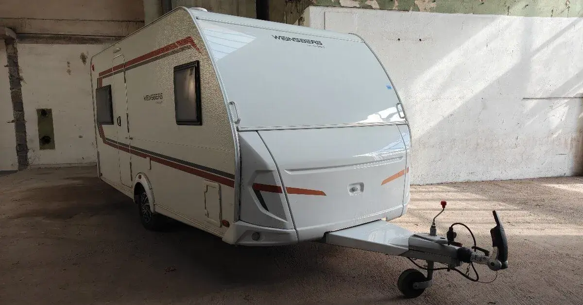Karavan Weinsberg 450 FU 2022