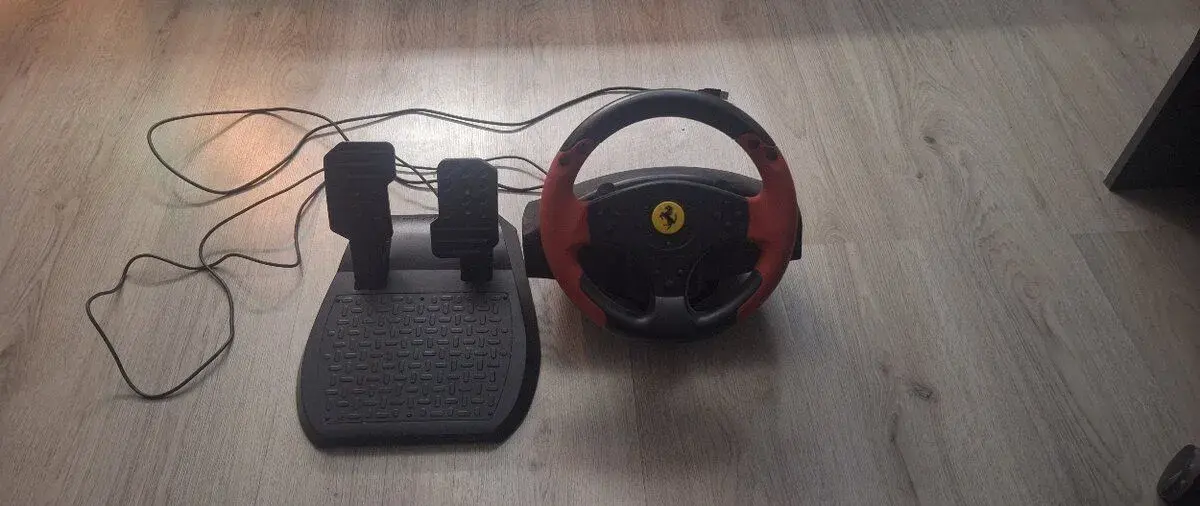 Ferrari volant