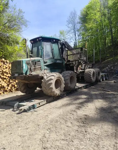 NA PREDAJ VYVÁŽAČKA TIMBERJACK 1410B