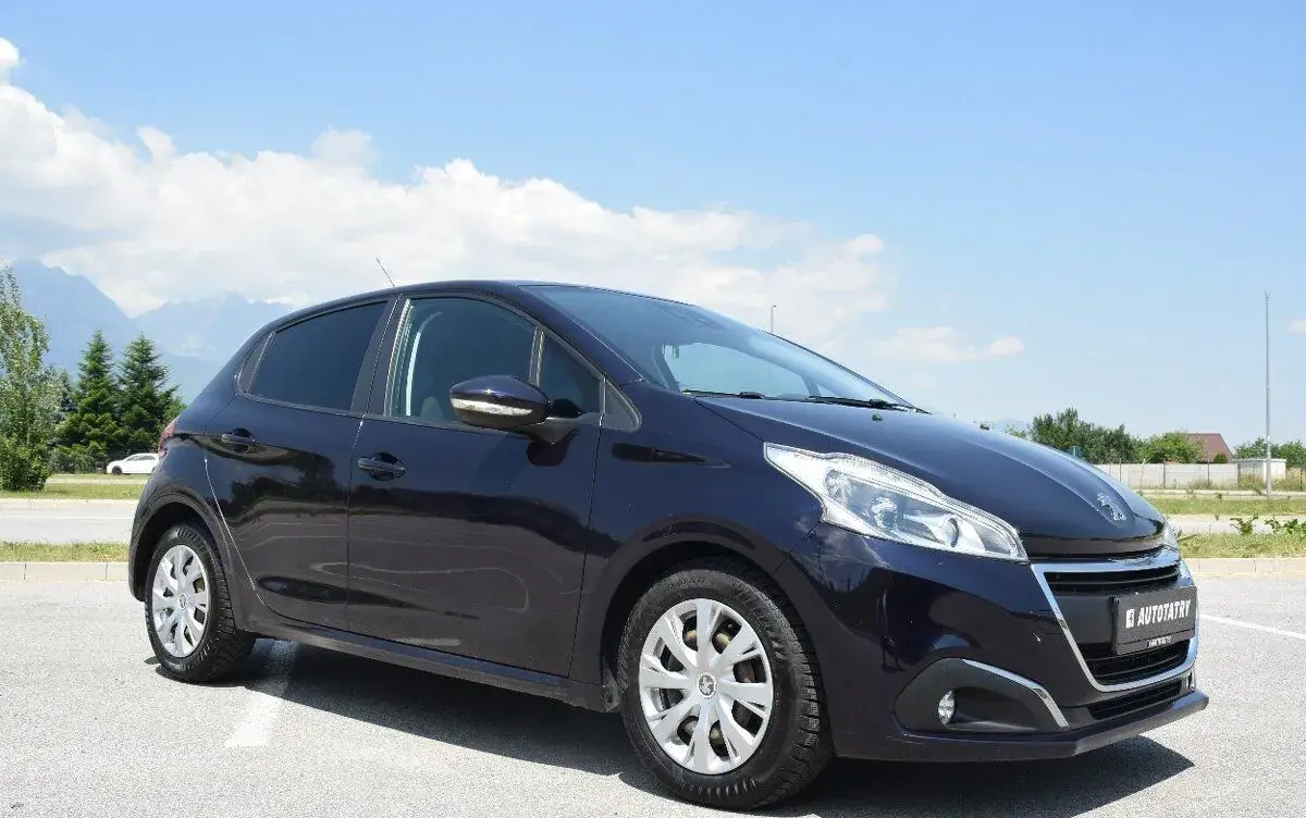 Peugeot 208 – 2018, 104 068 km