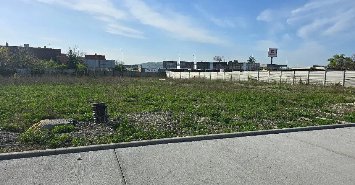 ZĽAVA: Na predaj stavebný pozemok v meste Skalica – 882 m²