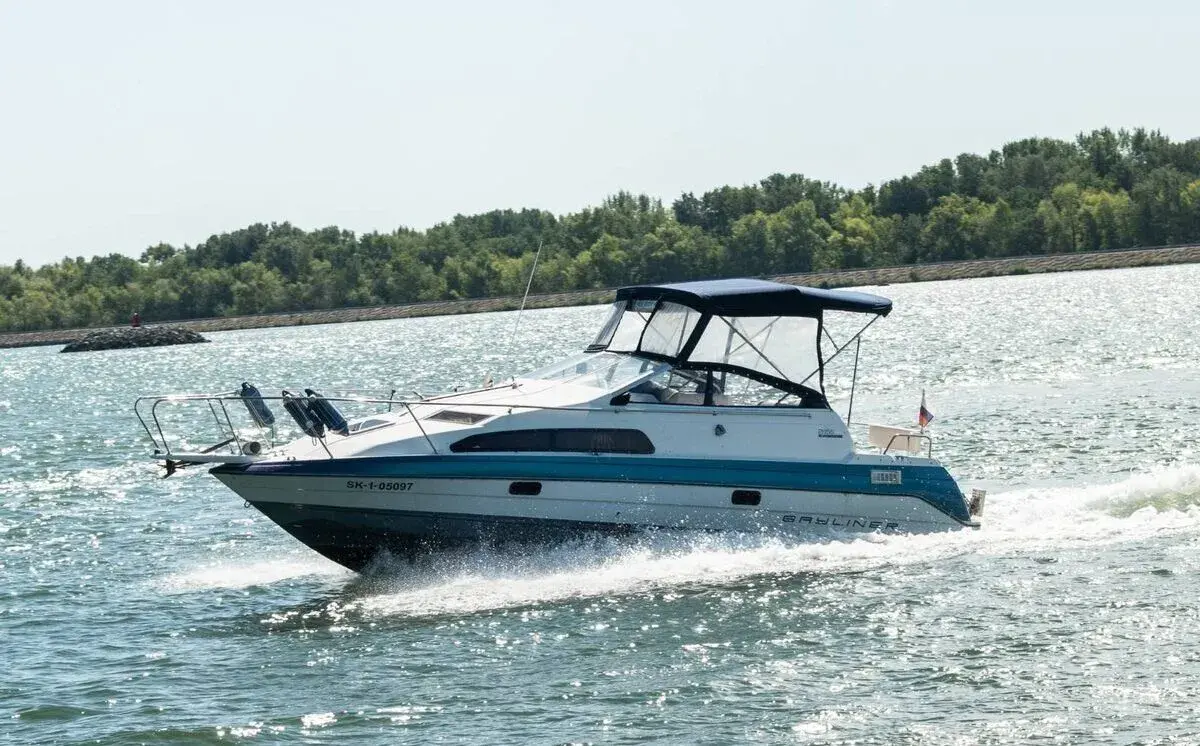 Bayliner 2655 CIERA 1991 AKCIOVÁ CENA