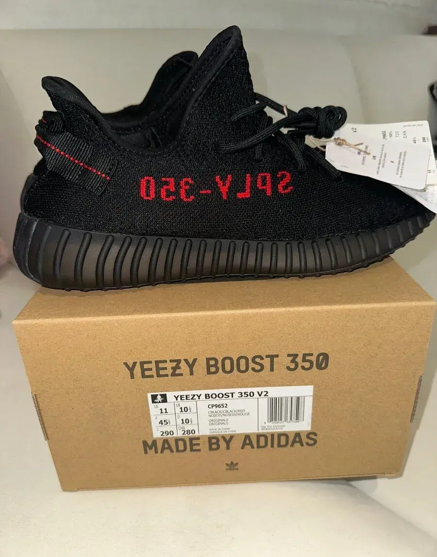 Adidas YEEZY Boost 350 V2 "Black Red" veľkosť 45 1/3