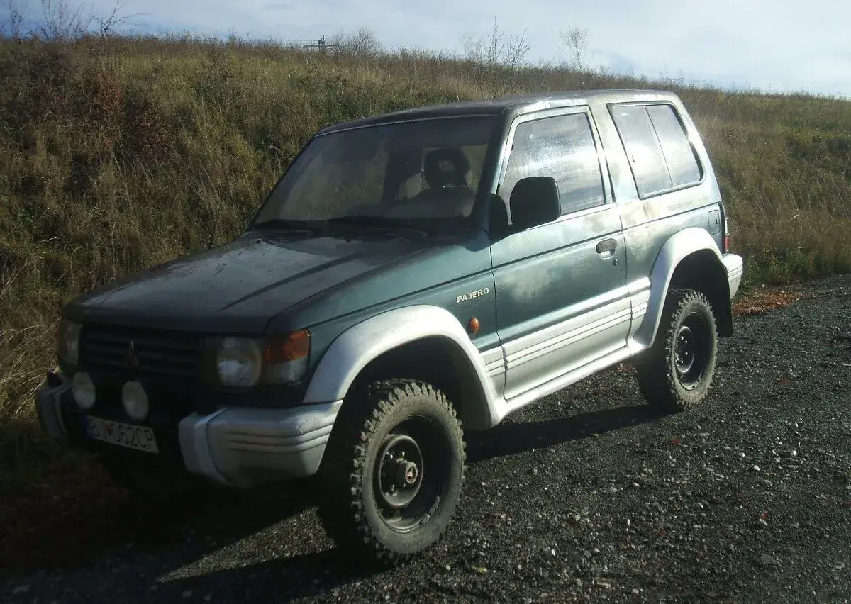 Mitsubishi PAJERO – 2000, 185 000 km