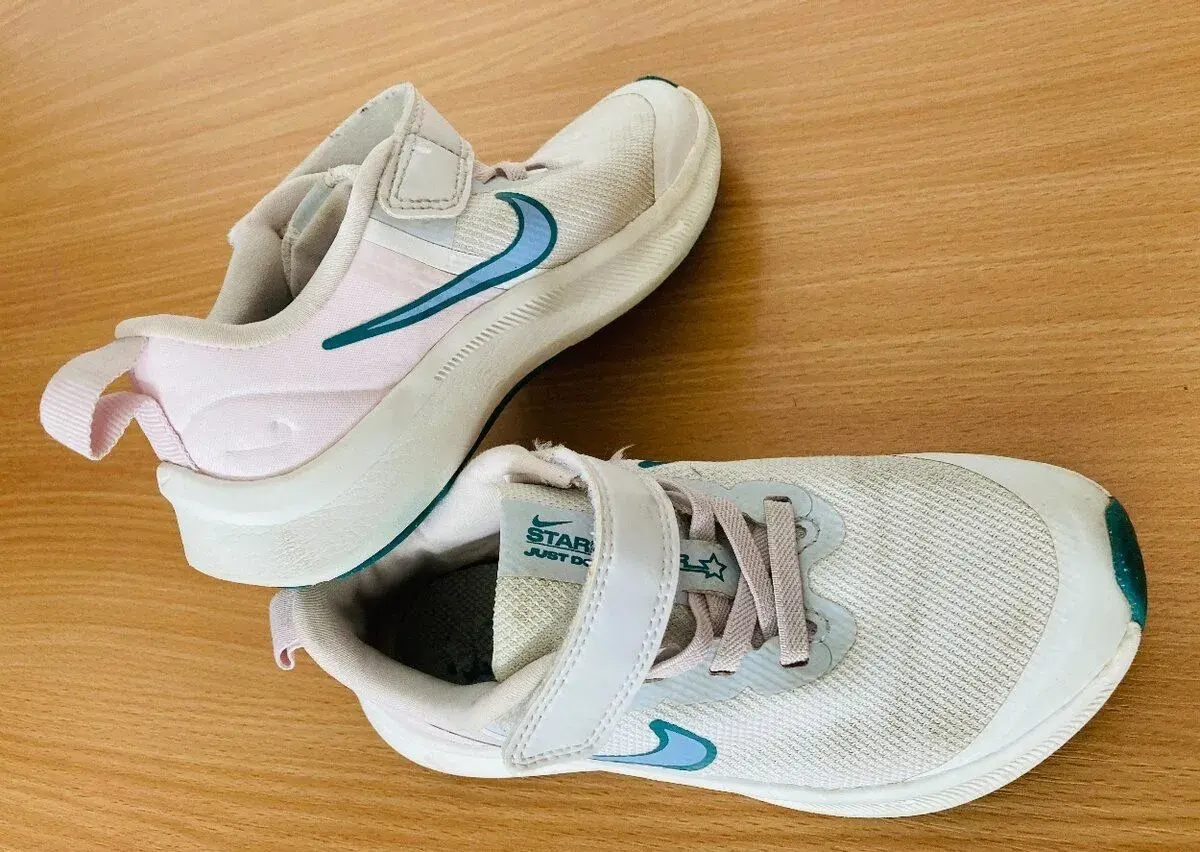 Nike botasky v. 28 - STAR RUNNER 3