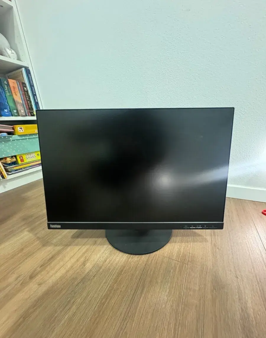 PC monitor Lenovo ThinkVision T23d-10 23” palcovy