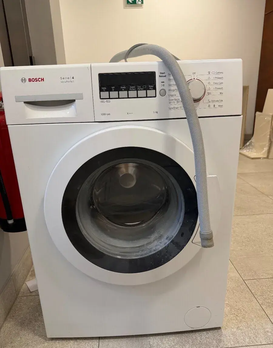 Práčku BOSCH Serie 4 VarioPerfect – úzka, 5 kg